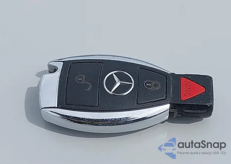 2013 Mercedes-Benz Glk 350 z USA, uszkodzony, nr VIN WDCGG5HB7DG106885